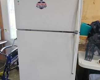 White Top-Freezer Refrigerator