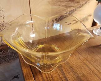 Vintage Amber Glass Footed Bowl - Anchor Hocking