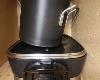 Proctor-Silex Electric Skillet and Assorted Cookware