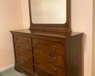 Sumter Dresser With Mirror