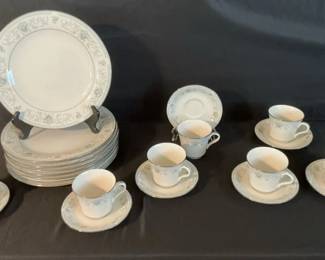 Blue Versailles American Royalty China