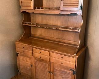 Ethan Allen Baumritter Wooden Hutch Cabinet