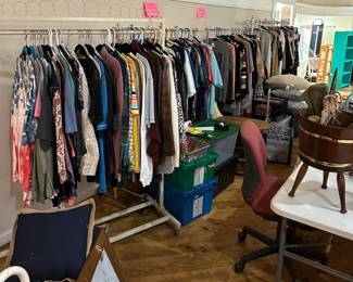 Gently Used Clothes, MENS & Womens
