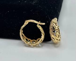 Stunning 14k Yellow Hold Hoop Earrings