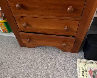 Broyhill Nightstand 