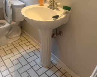Shell pedestal sink for sale 