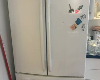 Ge Refrigerator for sale 
