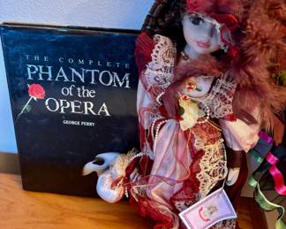 Kinnex Porcelain Doll