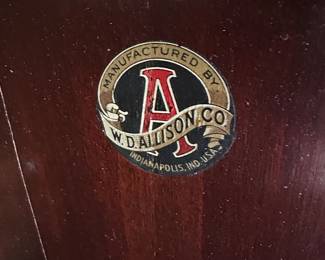 Noyes Bros. & Cutler Early 19th Century Doctor Table