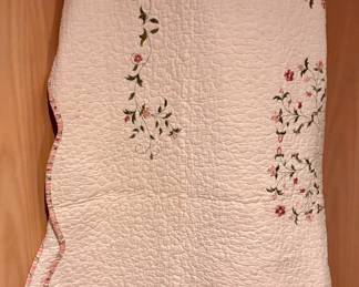 Peking Handicraft Inc. King Size Floral Embroidered Quilt