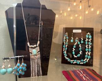 turquoise and silver jewelry