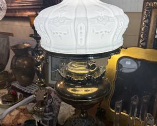 vintage brass aladdin style oil lamp with beautiful decorative base, electrified 