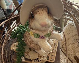 Holland Pachal vintage bunny with sun hat planter, 1994