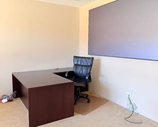 desk chair & screen all for sale in guest house