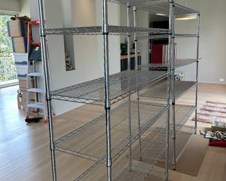 Wire shelving