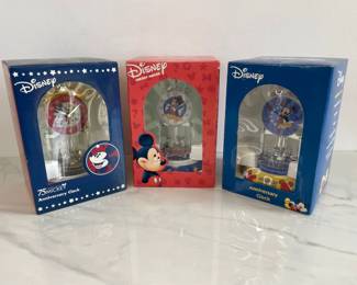 Lot 5064 Disney Mickey Mouse Clocks