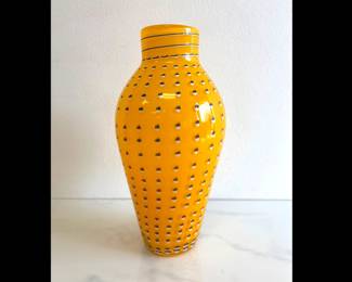 Lot 480 Art Glass Vase Signed Pizzichillo Gordon