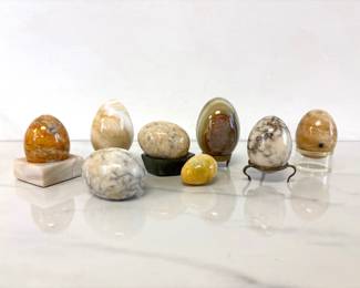 Lot 573 Vintage Carved Jasper Egg  Stone Eggs