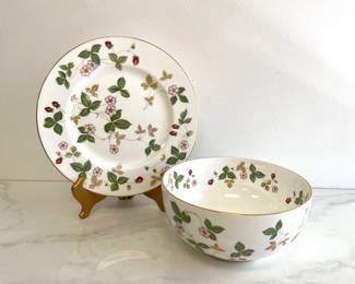 Lot 218 Wedgwood Wild Strawberry Plate and Serving Bowl