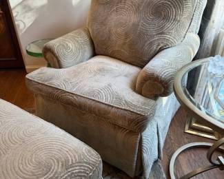 Upholstered Chair (Close)