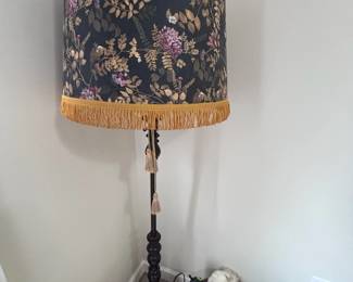 Floor lamp with floral fringed shade