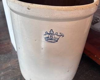 Antique 6-gallon stoneware crock