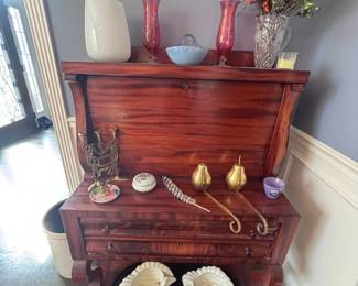 Mahogany side table with vases