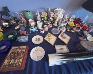 Porcelain flower figurines and decorative plates