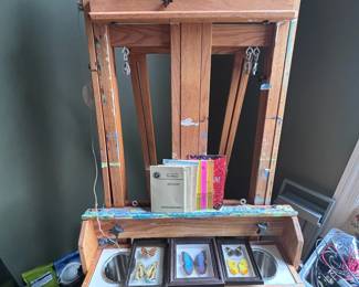 Wood artist's easel, full size