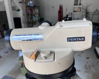 Pentax AL-6B surveyor's instrument and tripod