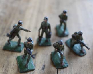 tin soldiers