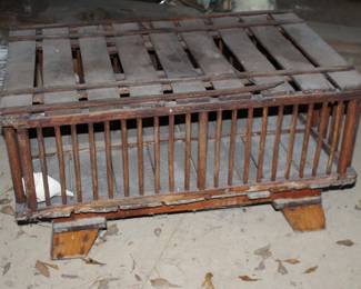 poultry carrier, with feet