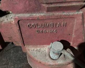 Columbian D45-M4 bench vise