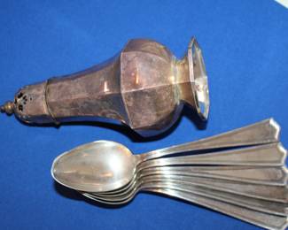 sterling dredge and six spoons