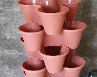 plastic stacking planters