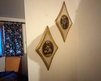 . . . nice art accents