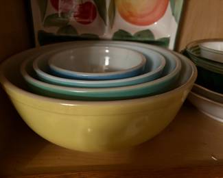 . . . vintage Pyrex nest of bowls