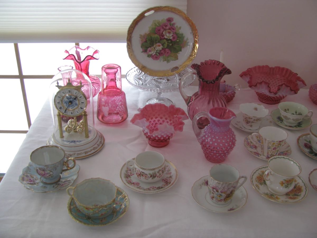 Cup/saucer collection, some of the Fenton