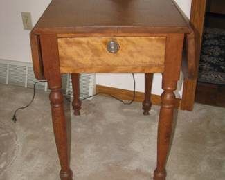 Vintage drop leaf stand