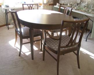 Keller dining table/chairs
