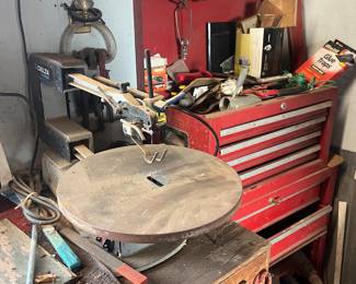 Delta bandsaw, tool chest