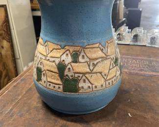 Louisiana pottery vase