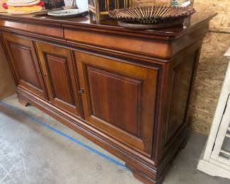 Louis Philippe style buffet, 20th century 