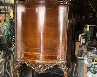 Queen Anne style walnut parlor cabinet 