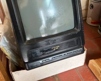Auto Tv/vcr combo