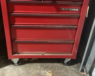 Rolling tool box