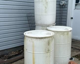 55 gallon plastic drums