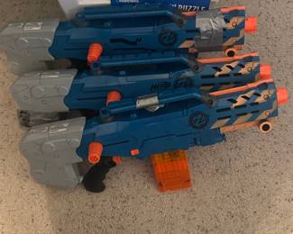 yyyyyy 4 Nerf Guns