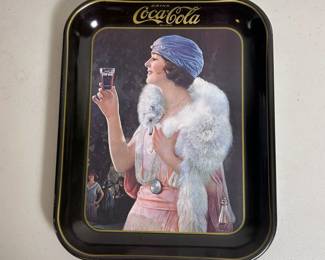 b CocaCola Tray