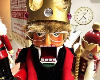 Christian Steinbach King of Nutcrackers w/original box.